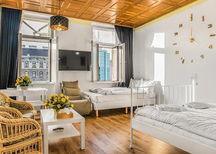 Διαμέρισμα Basic 2br Millennium Tower Long *