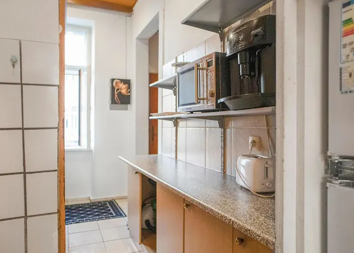 Apartment Basic 2br Millennium Tower Long Vienna