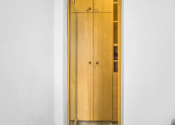 Basic 2br Millennium Tower Long Διαμέρισμα *